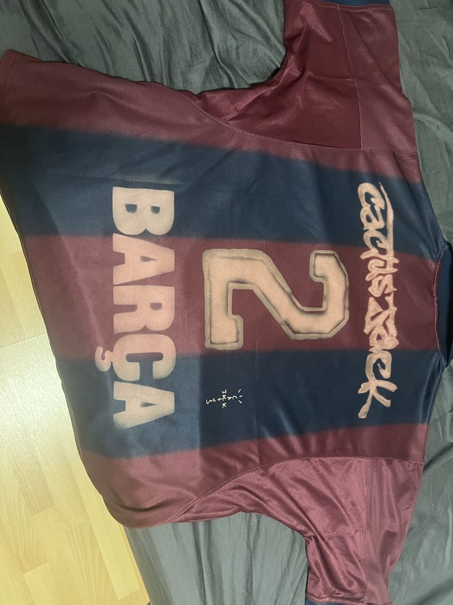 Canottiere & Pantaloni: FC Barcelona Trikot Travis Scott 2025 – Nuovo e nell'imballaggio originale da Brislach venduto da Praveen03 3