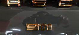 Selten NEU Porsche 992  911 Heckemblem  - Heritage GOLD!