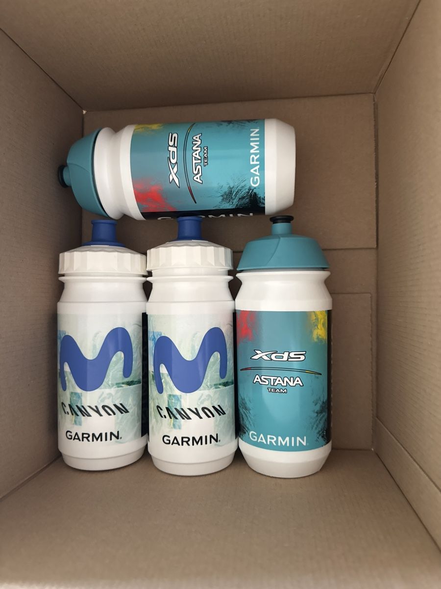 Gourdes & Thermos: Trinkflaschen Set Veloprofis verschiedene Teams  – D'occasion à Möhlin par BidonKoenig026