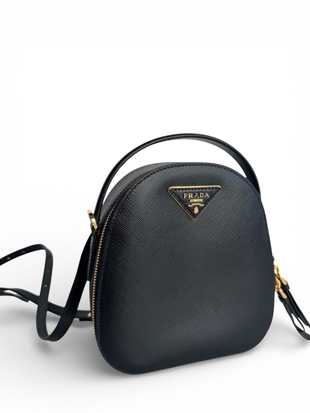 Prada Borse da donna: PRADA Saffiano Lux Mini Odette Backpack Tasche – Usato da Kriens venduto da hannaandkiko