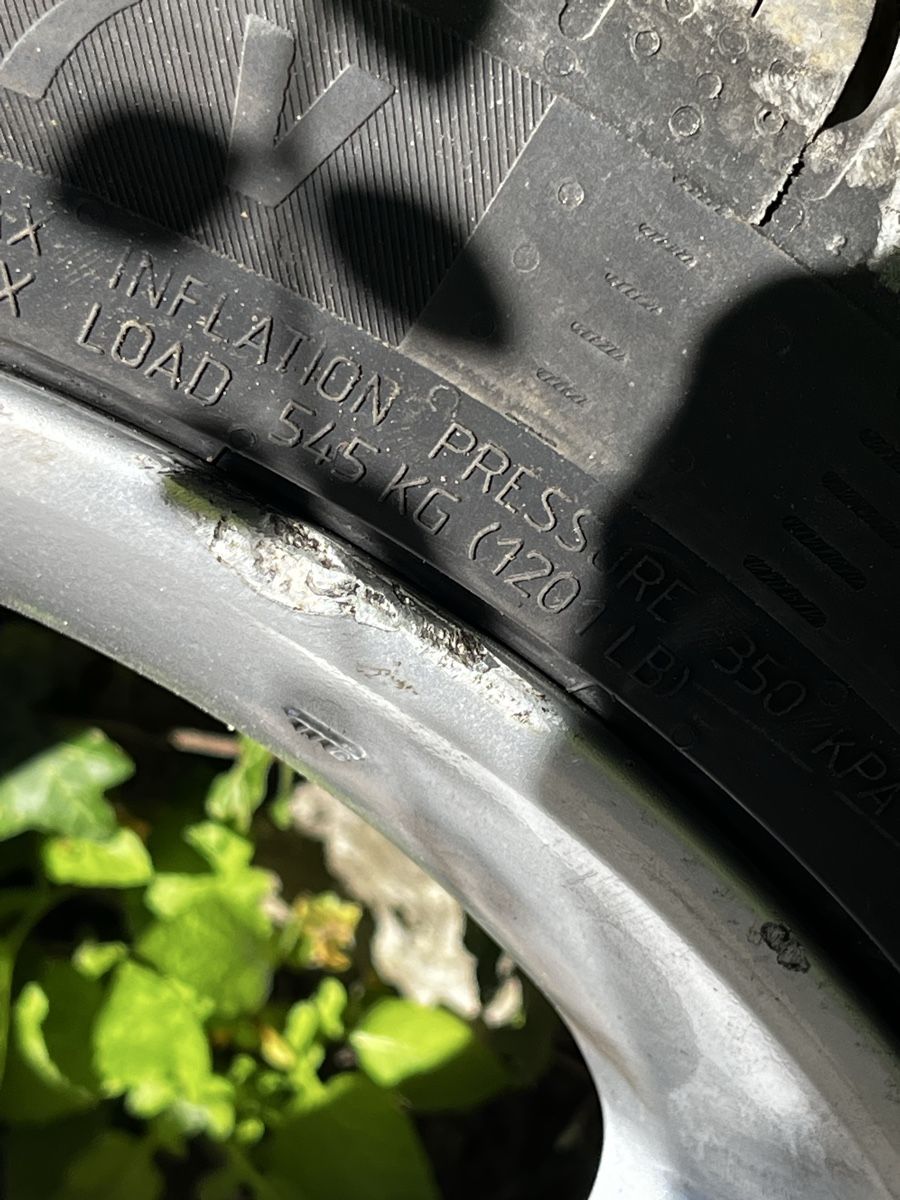 Subaru Cerchioni: Felgen Subaru 17 Zoll mit Pneus – Usato da Rüttenen venduto da sti72 7