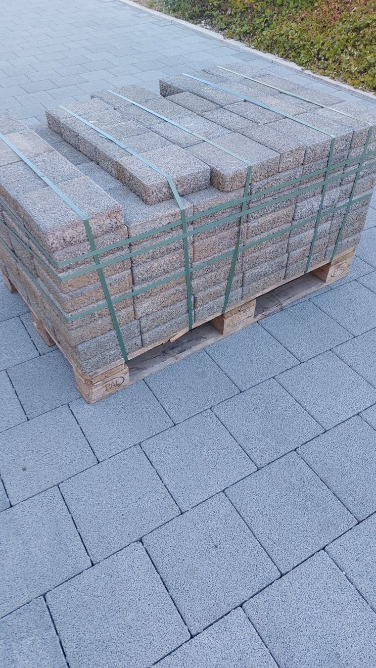 Steine & Dachziegeln: Verbundsteine / Pflastersteine Carena – Gebraucht aus Roggliswil von Newholland05 1