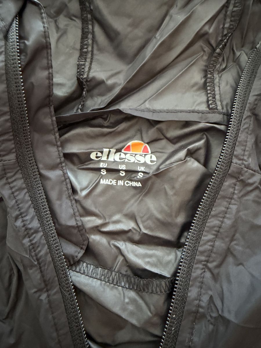 Ellesse Vestes: ellesse Regen- & Windjacke, Grösse S – Neuf (Voir description) à Herznach par Deissw 2
