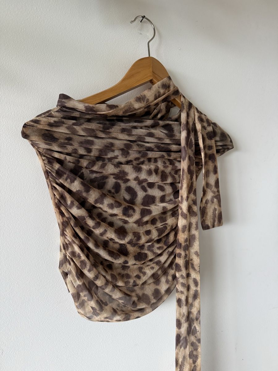 Zara Tops: Tube top Zara léopard  – D'occasion à Cormondrèche par ali_9zh5