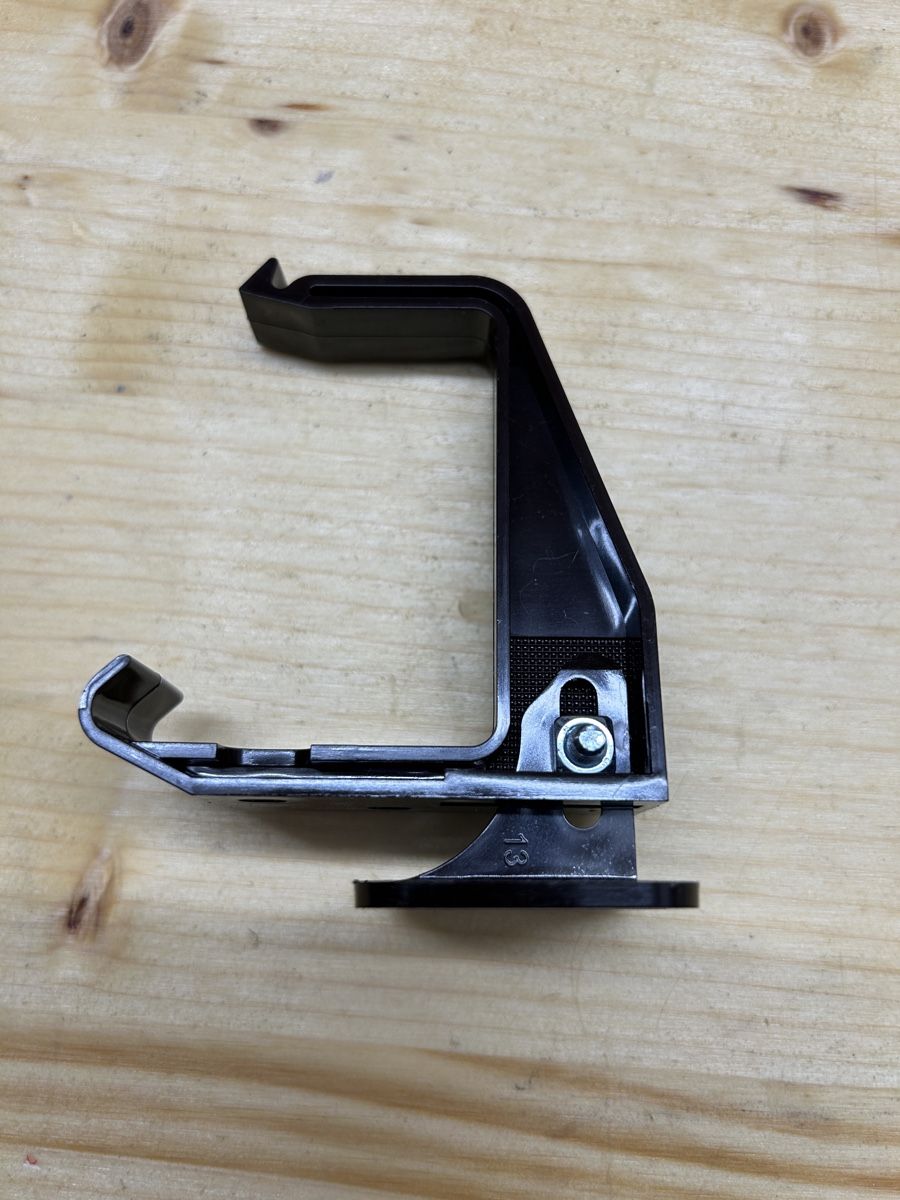 Autres matériaux de construction: 10 Stück Dachrinnenhalter Marley – Neuf (Voir description) à Gunzgen par Marc.Zimmerli 1