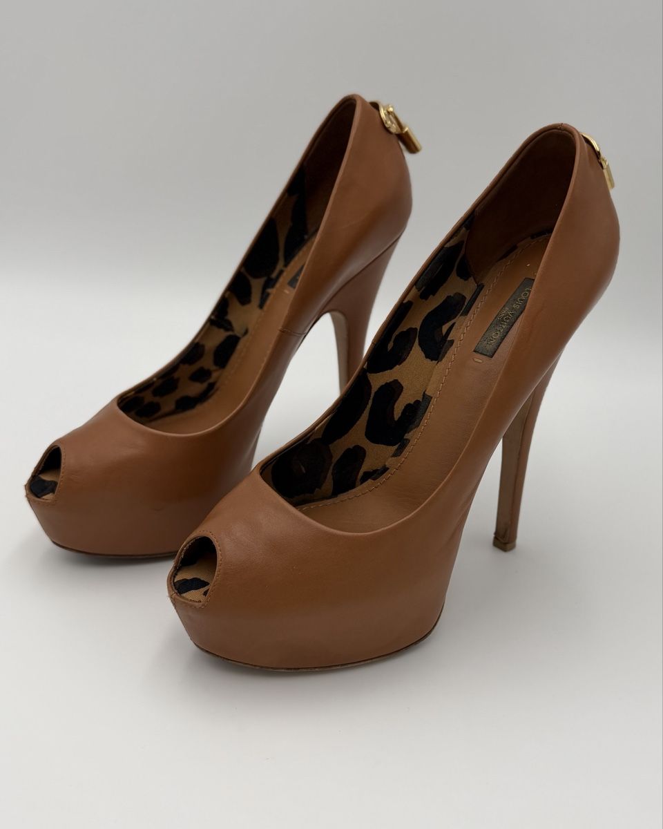 Louis Vuitton Damenschuhe: Louis Vuitton Oh Really Peep-Toe – Gebraucht aus Münsingen von Secondlouisbag.ch