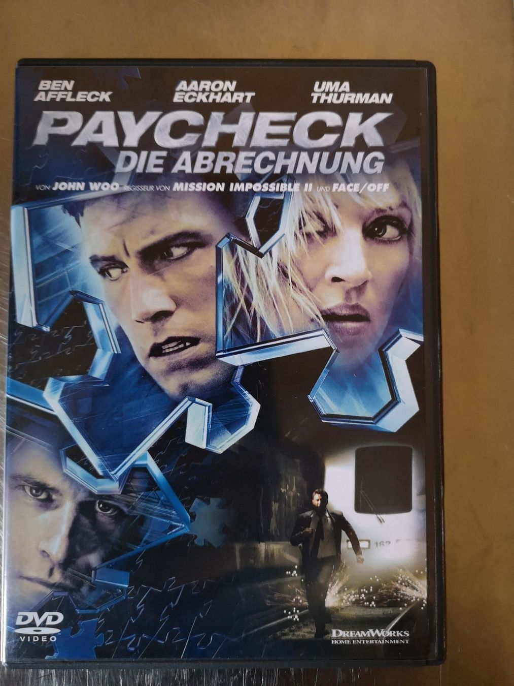 Tutti i DVDs: Paycheck - die Abrechnung – Usato da Rothrist venduto da FLUEWALD