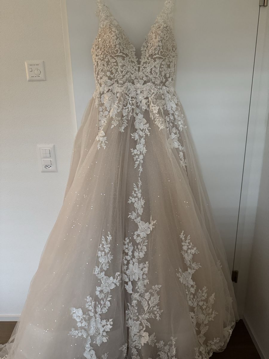 Vestiti: Hochzeitskleid – Nuovo (secondo la descrizione) da Winterthur venduto da lar_ts5l 1