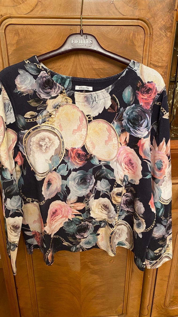 Pullover & Sweatshirts: Efixelle Pullover, neuwertig, Gr. 40 , Blau Floralprint – Neu (gemäss Beschreibung) aus Illnau von Sniwi67 2