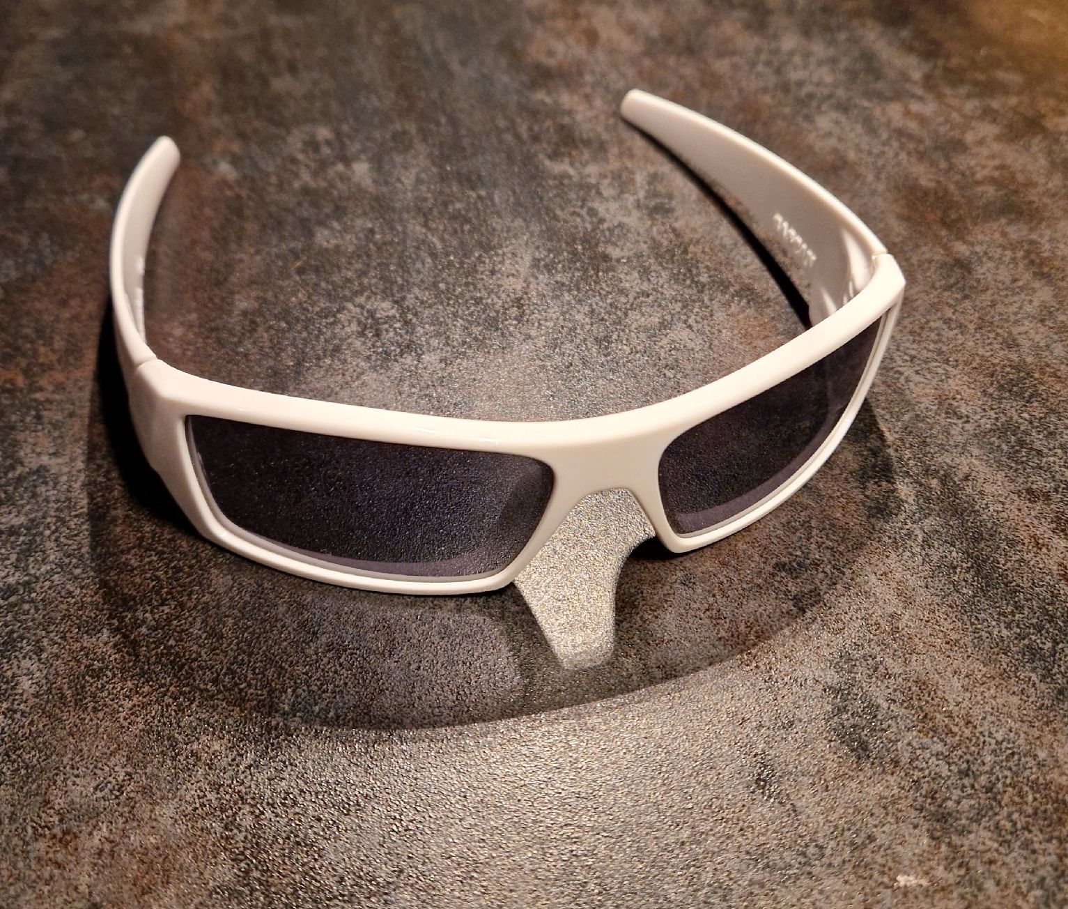 Occhiali & Lenti: Oakley Gascan weiss Sonnenbrille – Usato da Bargen BE venduto da flo_8cv6 1