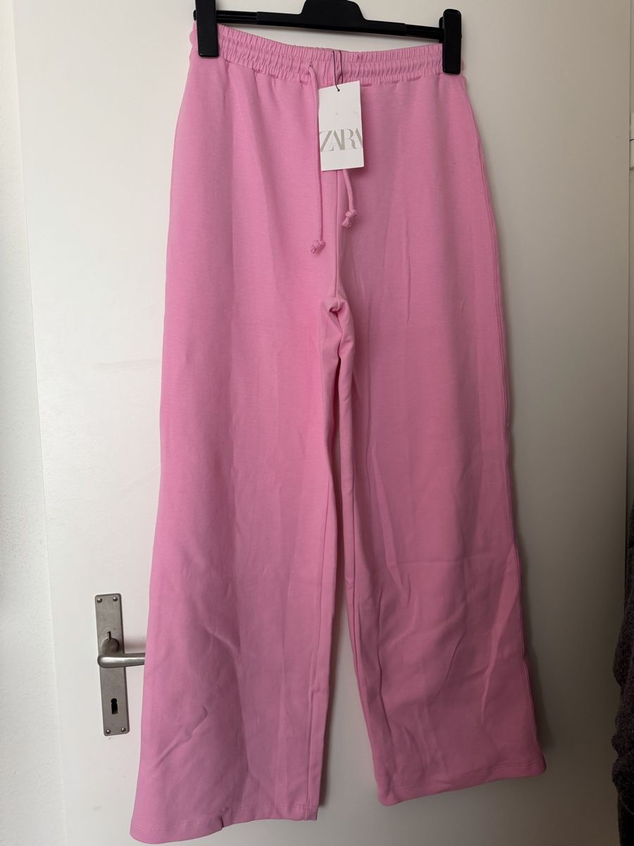Zara Pantaloni: Zara Jogginghose Pink S – Nuovo e nell'imballaggio originale da Meilen venduto da laraherre