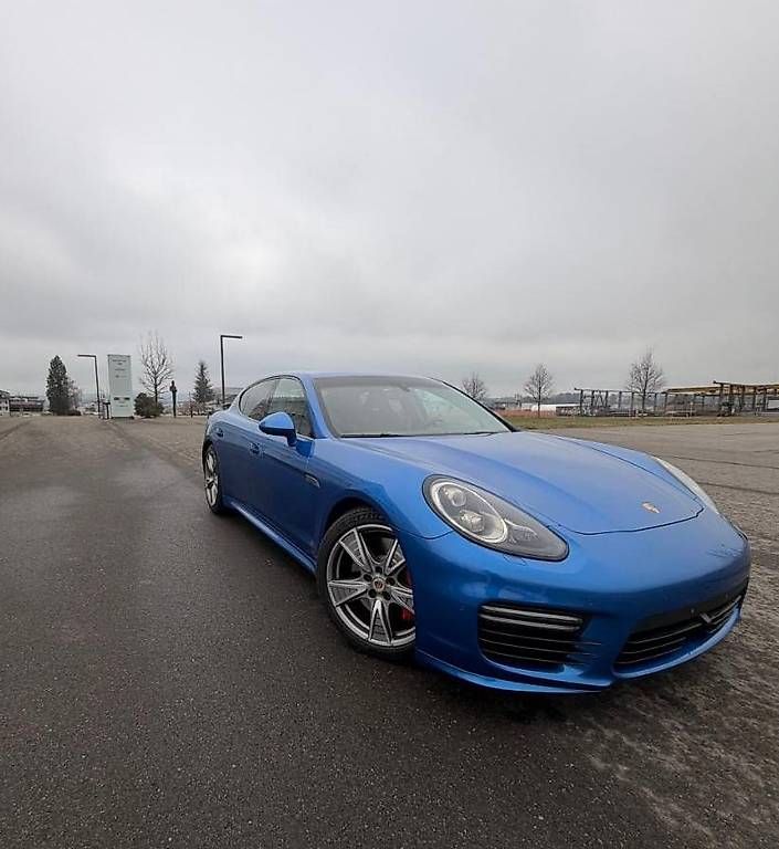 Autos: Porsche Panamera 4.8 V8 GTS PDK – Gebraucht aus Langenthal von Goergens10