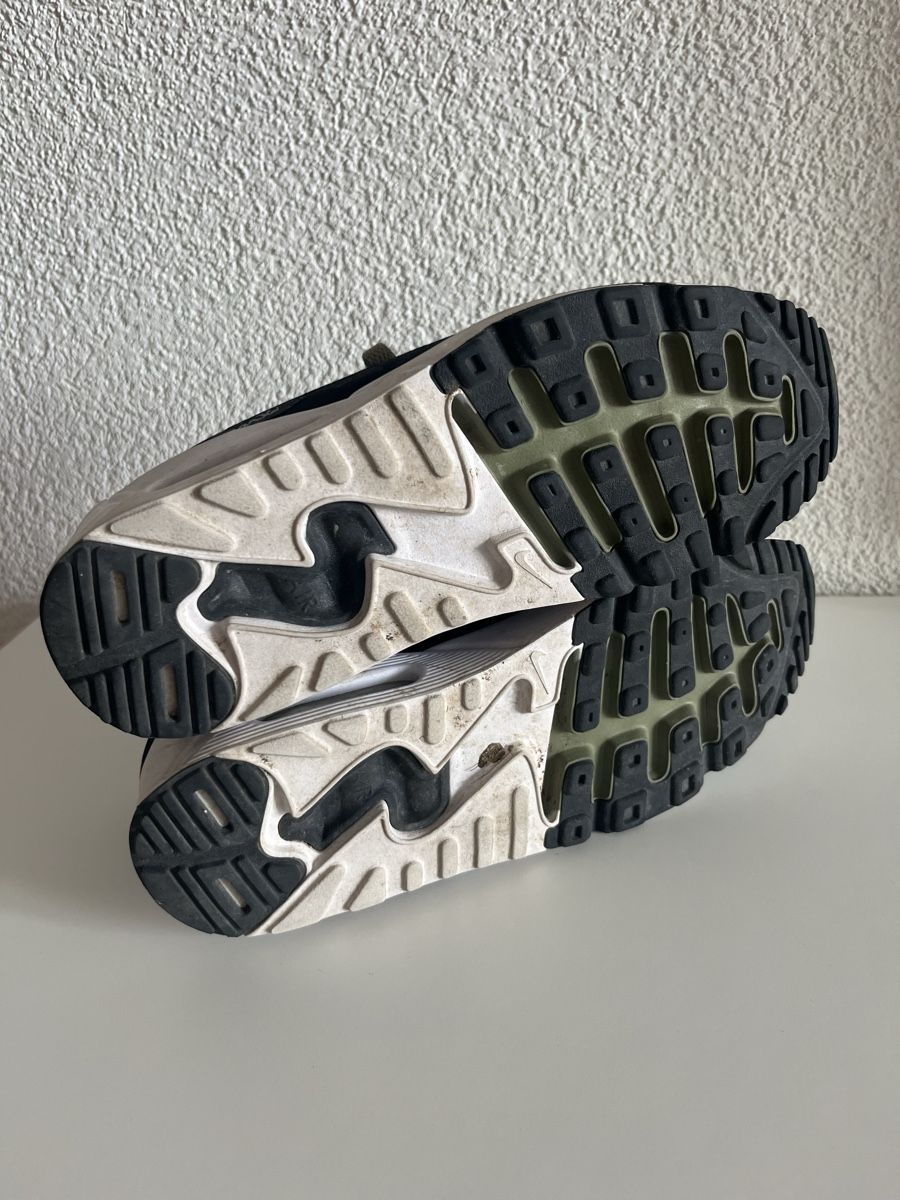 Nike Damenschuhe: Nike Air Max 90 Sneaker Grösse 36 – Gebraucht aus Frauenfeld von heyLani 4