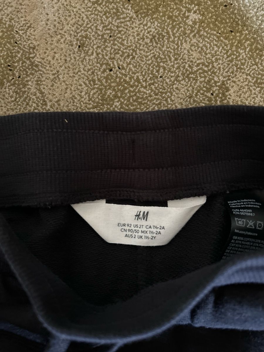 H&M Hosen: H&M shorts Grau&Schwarz 2T/92 – Gebraucht aus Zollikon von JuRock 3