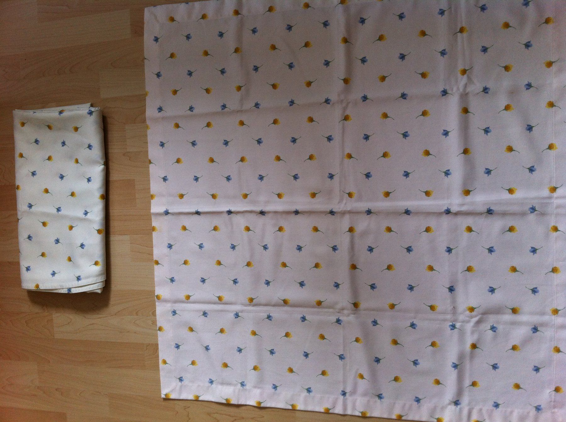 Autre linge de table: 2 Tischdecken – D'occasion à Brunnen par Artemis53