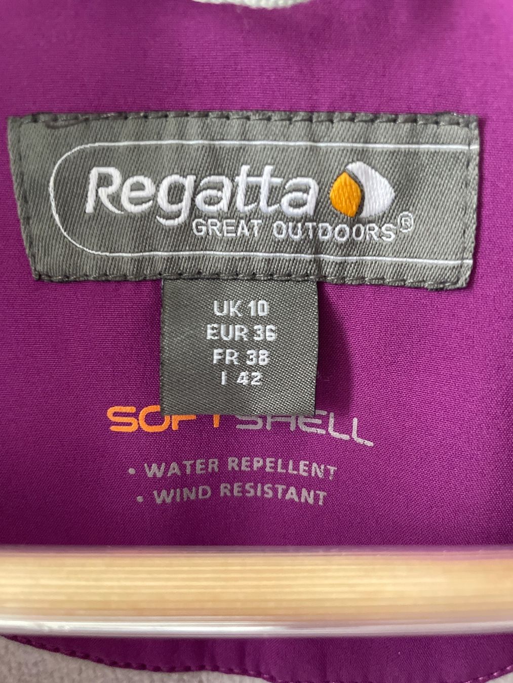 Giacche: Regatta Soft Shell Jacke Gr.36 lila – Usato da Küssnacht am Rigi venduto da Monimaus03 2