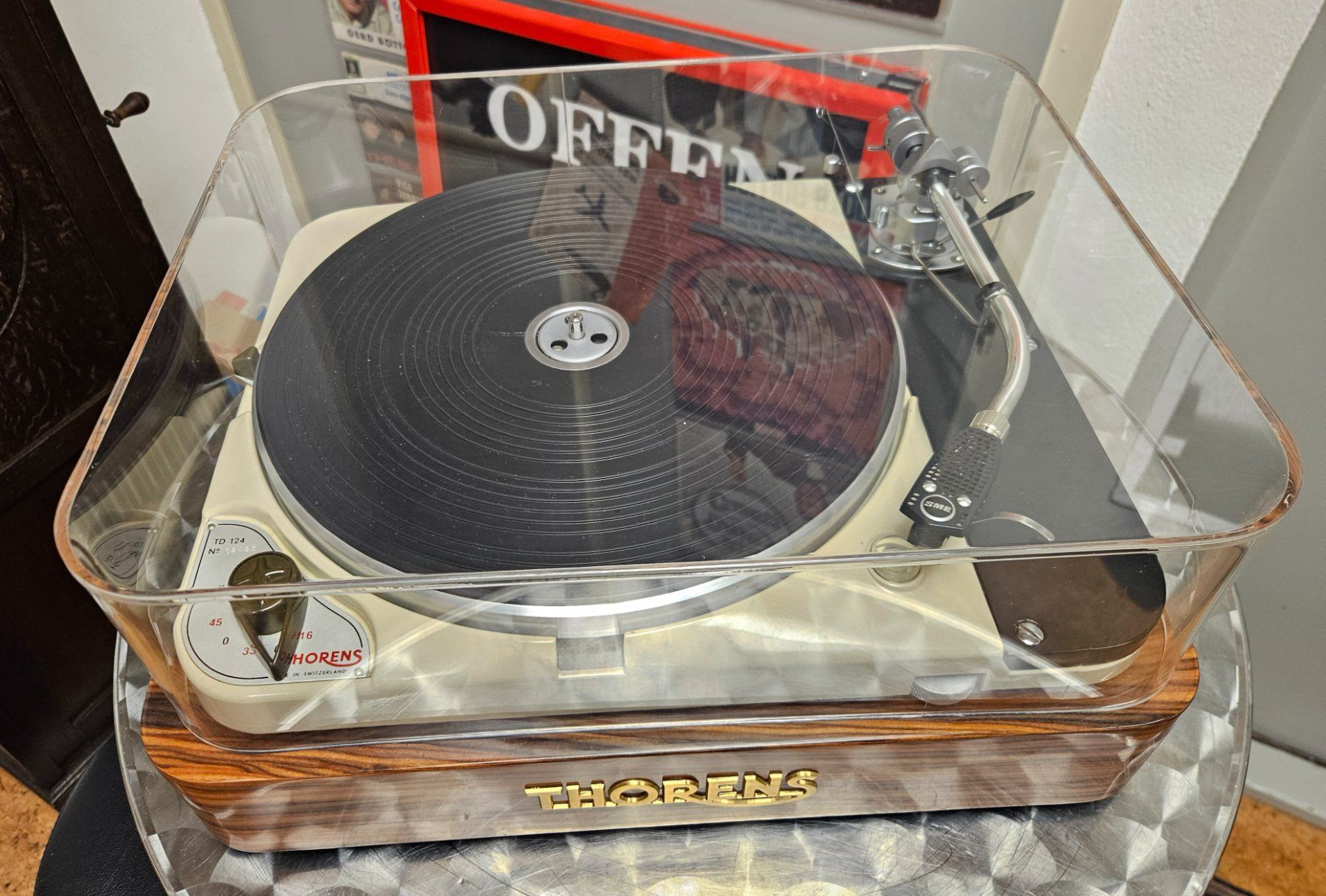 Thorens Giradischi: Thorens 124 Mk1 Top! – Usato da Herzogenbuchsee venduto da phonowelt 1