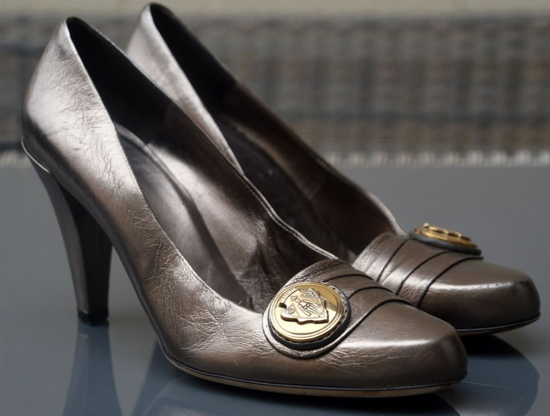 Gucci Scarpe da donna: Pumps Gucci . 37,5 – Usato da Collonges venduto da Auganien