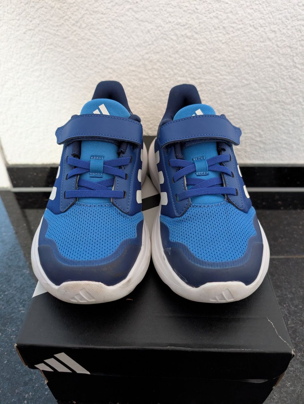 Adidas Schuhe für Jungen: Adidas Schuhe Gr 34 – Gebraucht aus Affoltern am Albis von nyi_ph9f