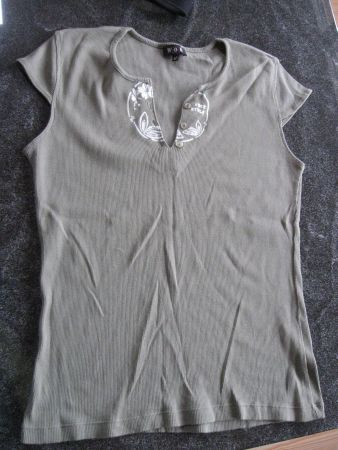 Cooles Shirt schöner Ausschnitt Gr 42 von W.O.B 100% Baumwol