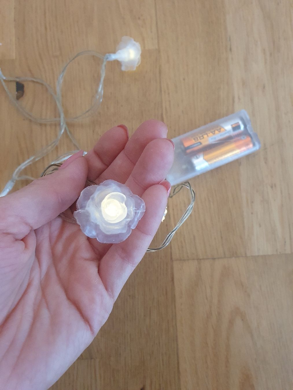 Ghirlande e barre luminose: Lichter Rosen – Usato da Moosseedorf venduto da Sonnenschein.. 1