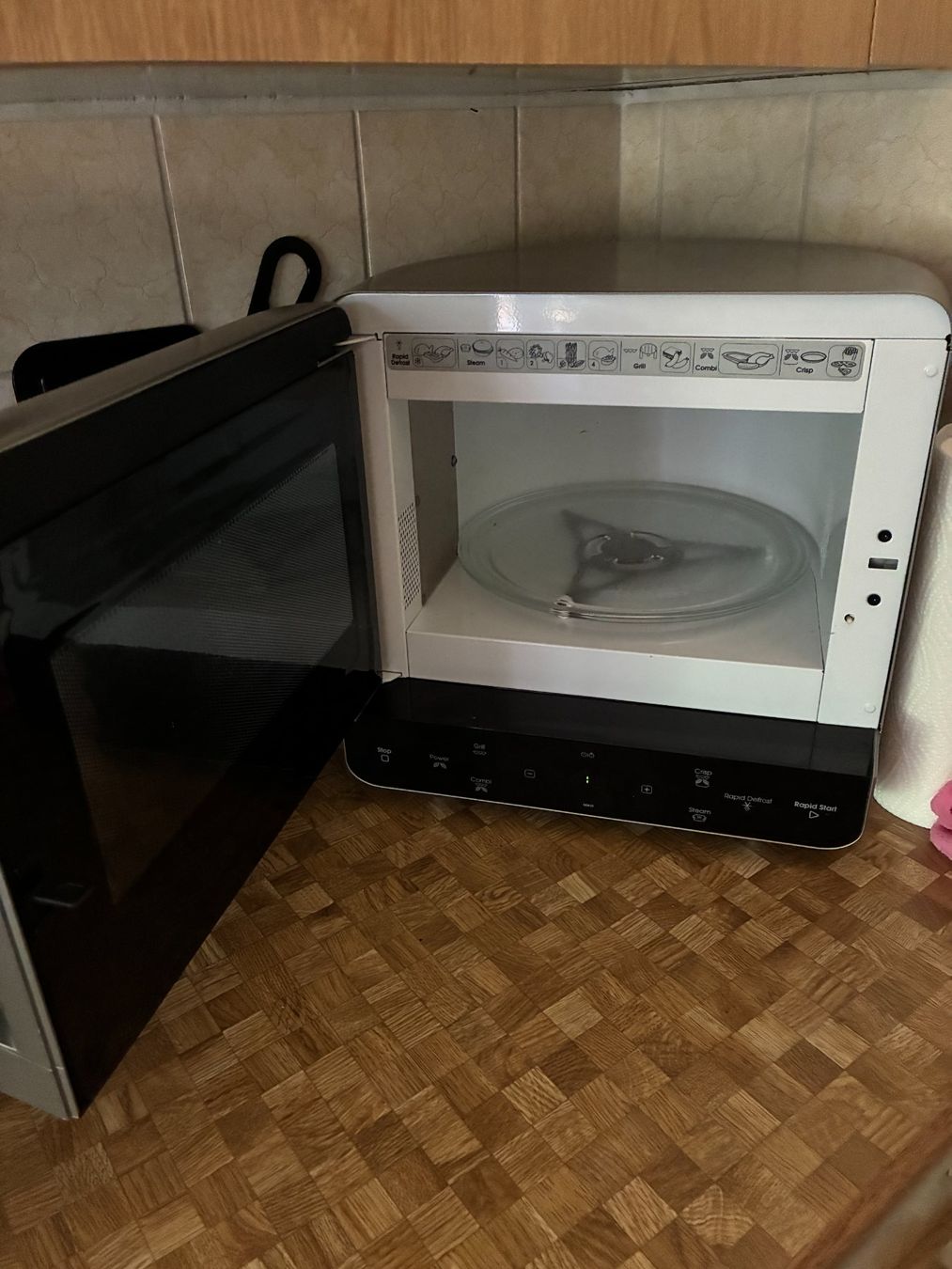 Bauknecht Küchengeräte: Bauknecht Mikrowelle + Grill – Gebraucht aus Bern von AliPan 1