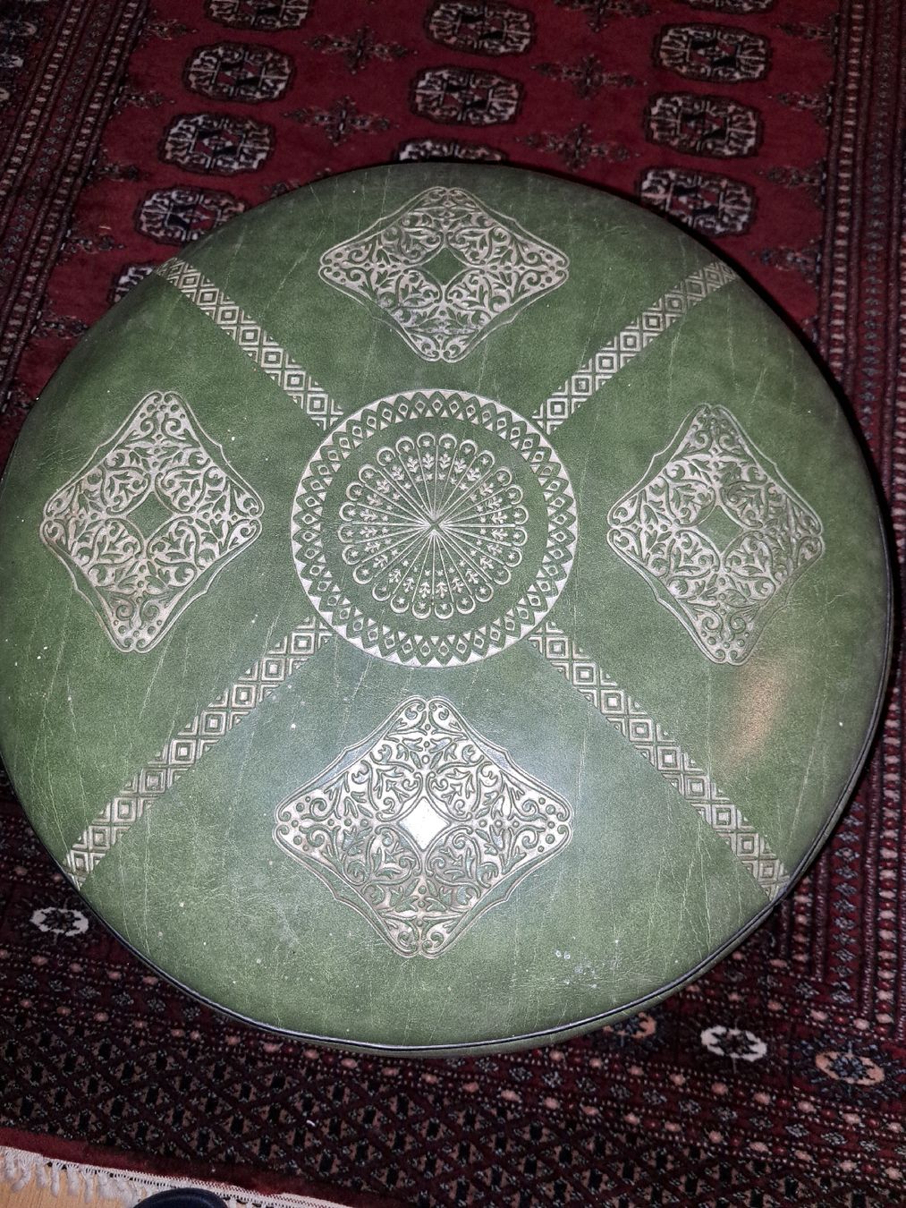 Hocker: Vintage Leder Hocker orientiert  – Gebraucht aus Kölliken von Upcycling-by-Mc-TAM 1