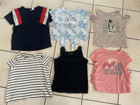 6 süsse C&A T-Shirts Gr.134/140
