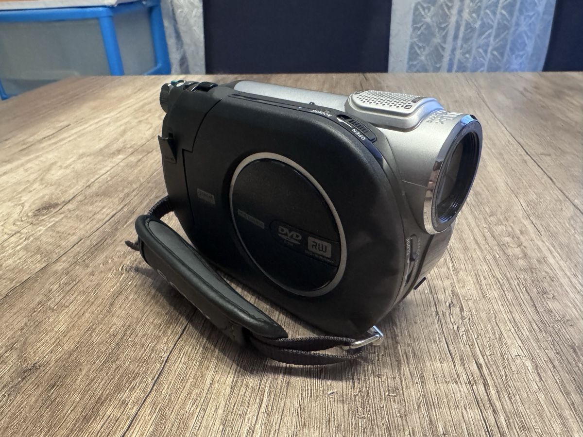 Sony Caméscopes: Videokamera Sony – D'occasion à Oberrohrdorf par Sole2022 2