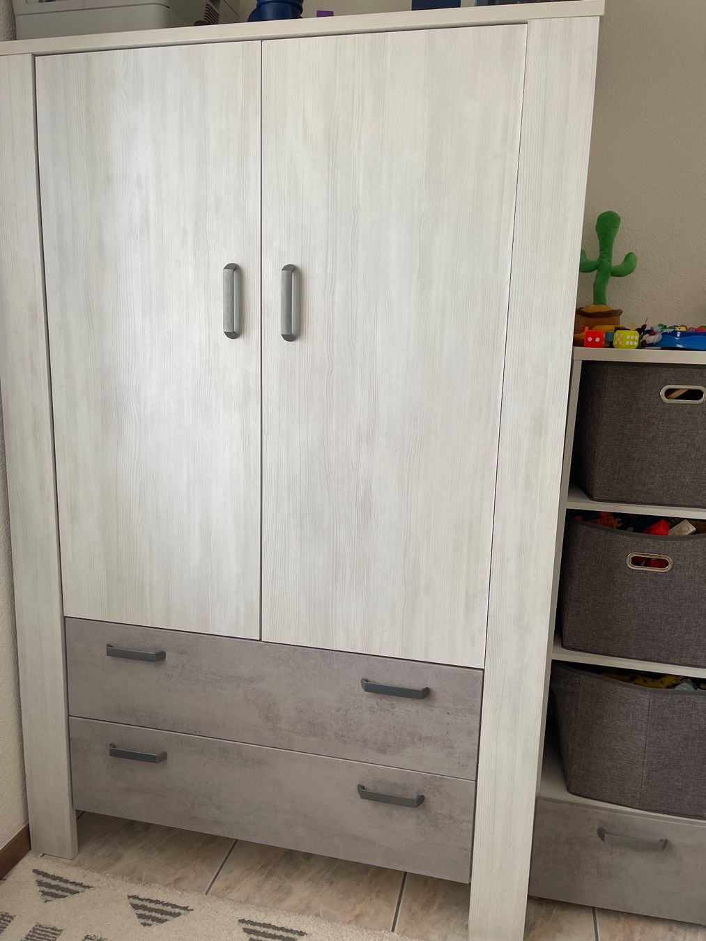 Armadi: Kinder Kleiderschrank – Usato da Niederbipp venduto da kaya99