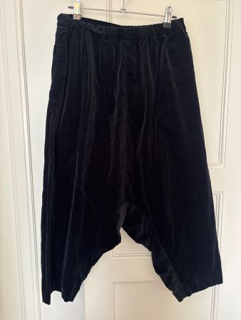 Comme des Garçons Ballonhose, Samt, schwarz, Gr. M