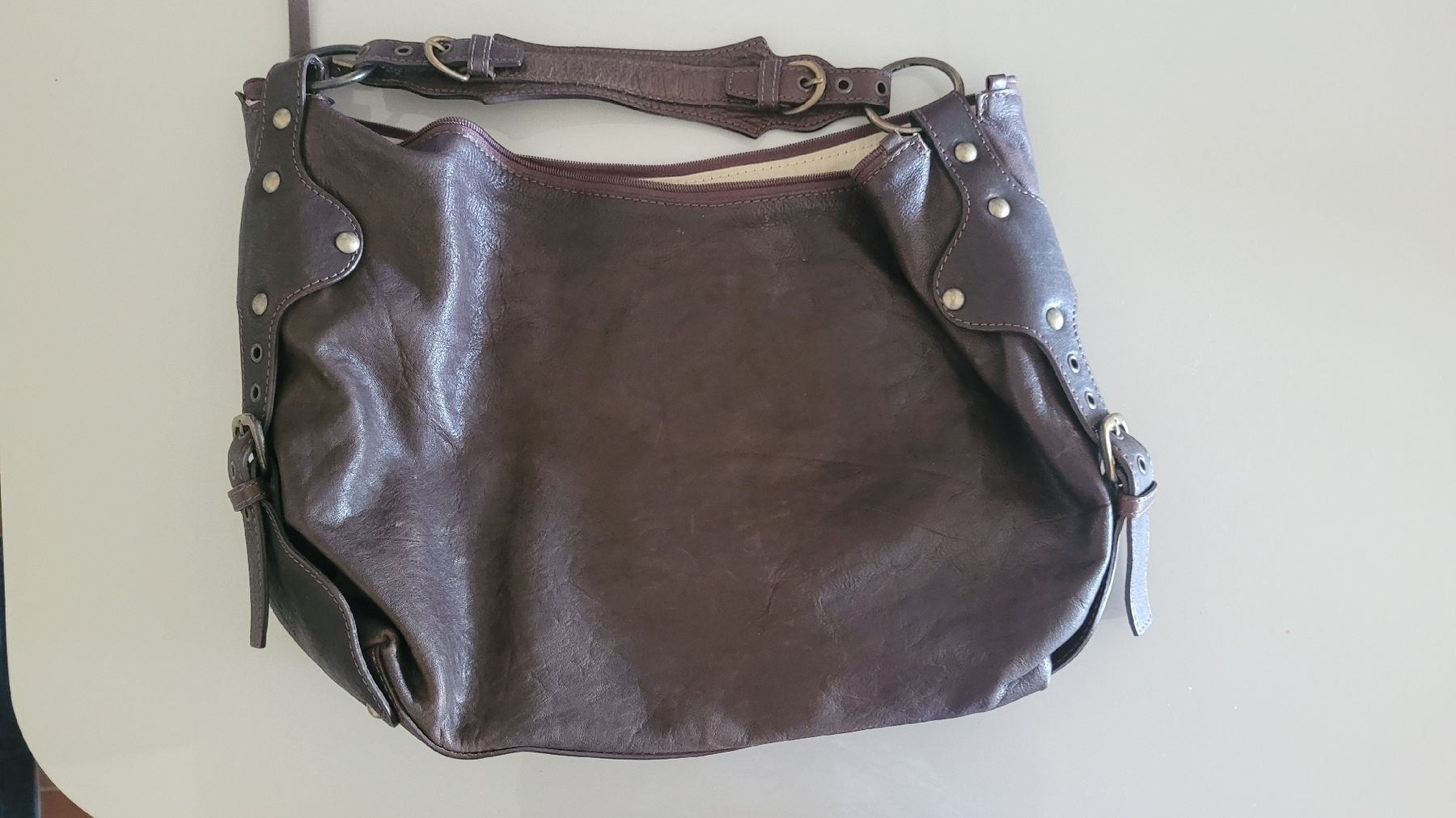 Borse da donna: Lot de sacs 100% vrai cuir – Usato da Les Bioux venduto da PerfumeAddict 7