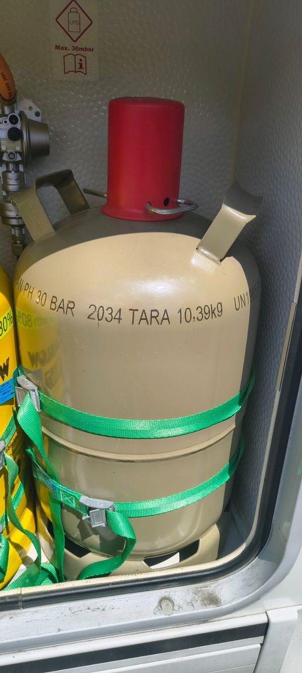 Griglie: Gasflasche 11kg – Usato da Luzern venduto da Stollbi0