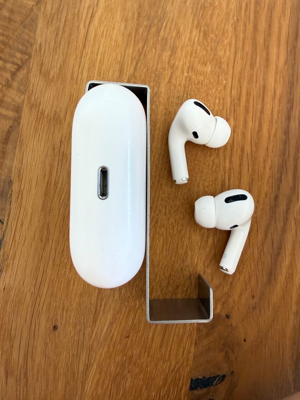 Apple Cuffie: APPLE AirPods Pro 1 – Usato da Lausanne venduto da Nine1982 7