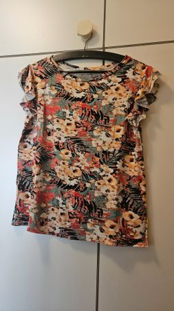Top a fiori con volants tg.S/M
