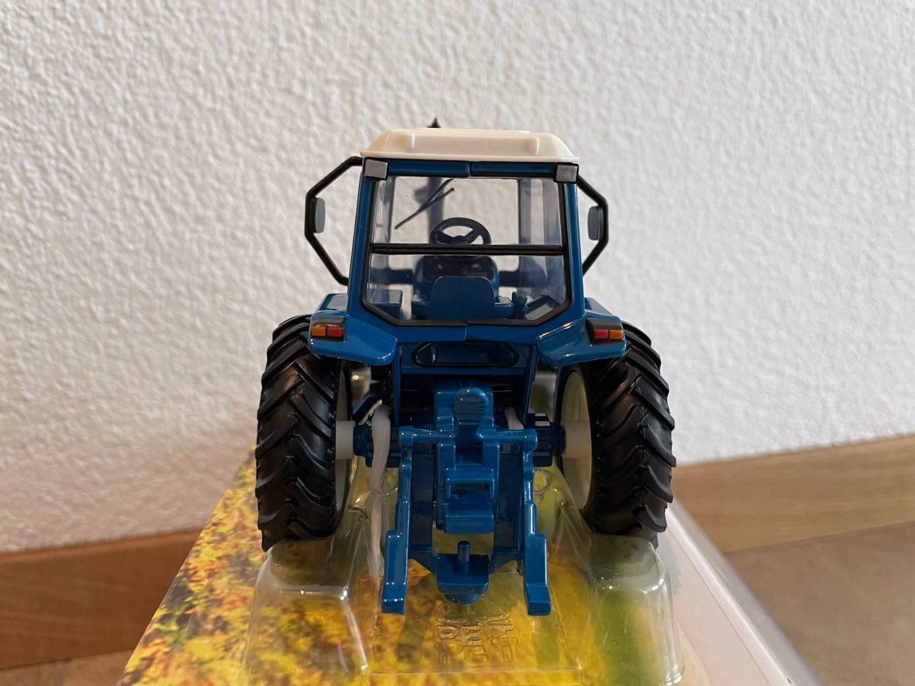 Ford Trattori: Britains Ford 8700 – Nuovo e nell'imballaggio originale da Kreuzlingen venduto da Stefan1150 3