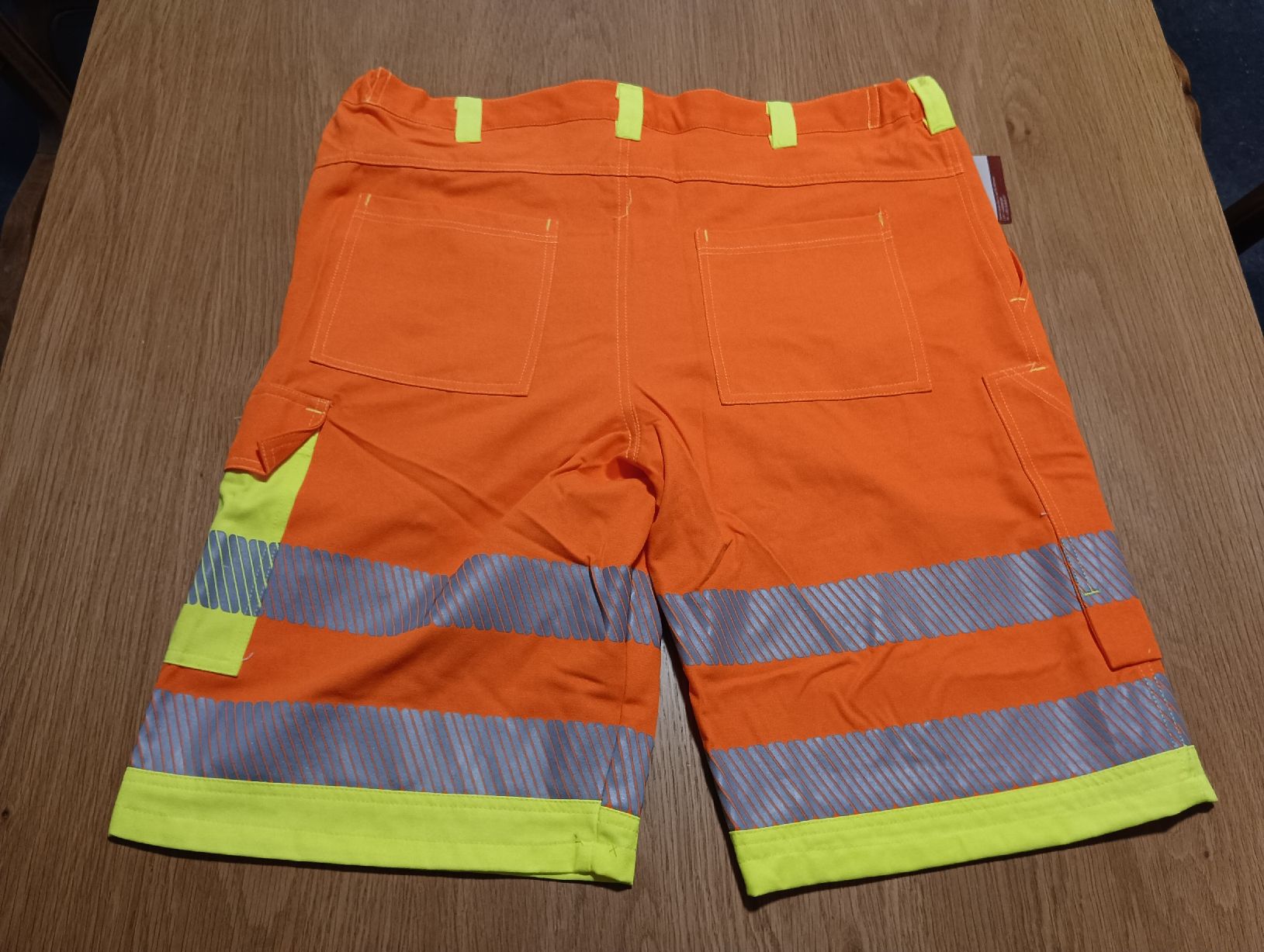 Pantalons: Warnshorts Herren Gr. 52 NEU – Neuf avec emballage d'origine à Densbüren par H-76 1