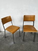 Horgen Glarus Forum ll Stapelstuhl 1 von 3