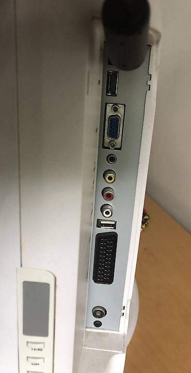 Televisori: Qonix TV écran plat 37/52 cm. – Nuovo (secondo la descrizione) da Genève venduto da fra_f685 1