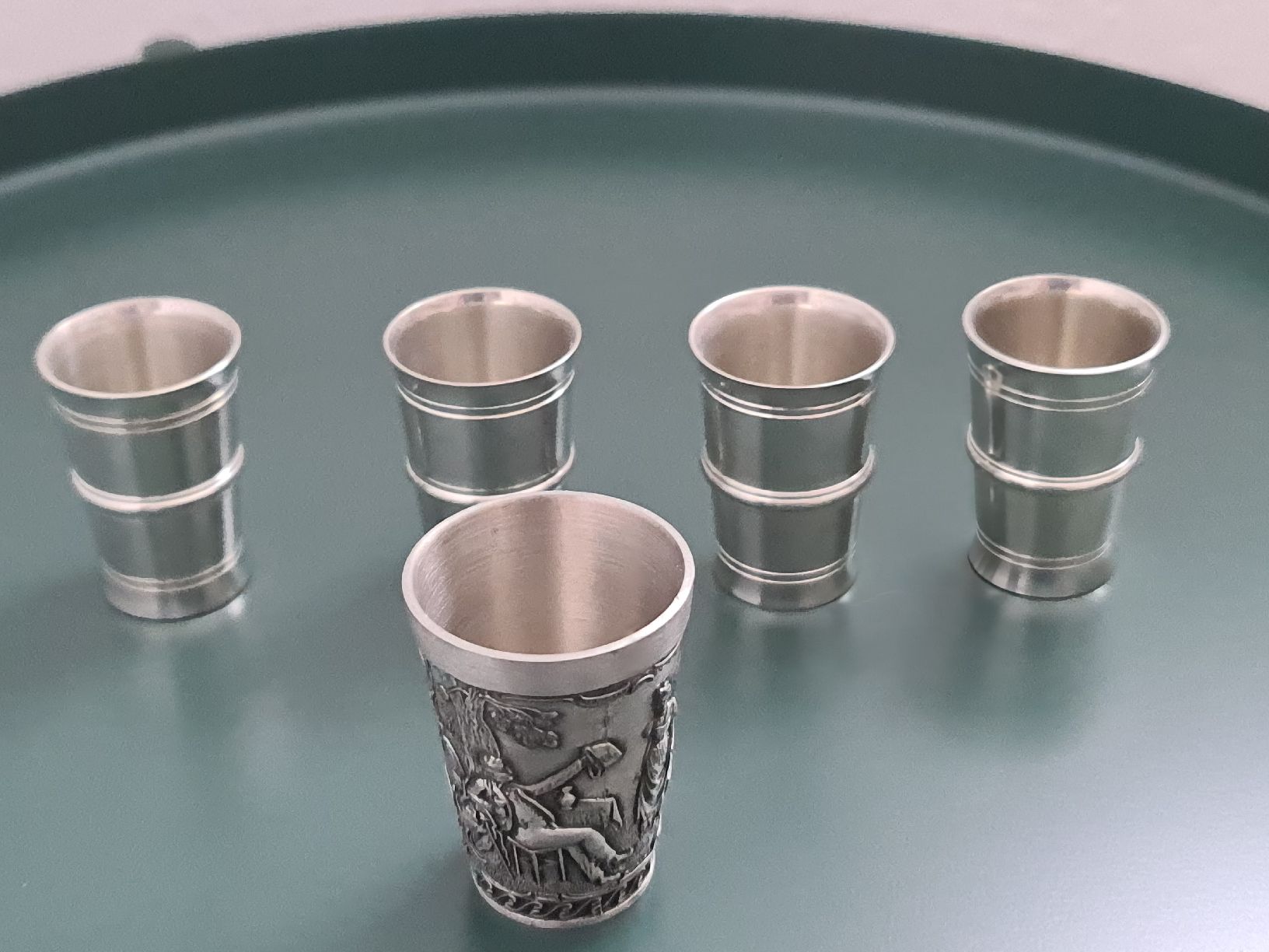Altre raccolte & rarità: 5 schöne Zinnbecher, auch Versand möglich – Nuovo (secondo la descrizione) da Neuenhof venduto da summer_25