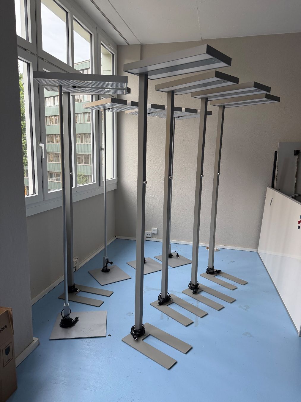 Lampade: Moderne Stehleuchten  - 9 Stk. – Usato da Zürich venduto da mar_hs6l 1