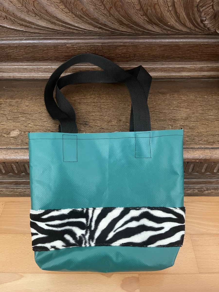 Borse da donna: Tasche, farbig – Usato da Uetikon am See venduto da erz13 5