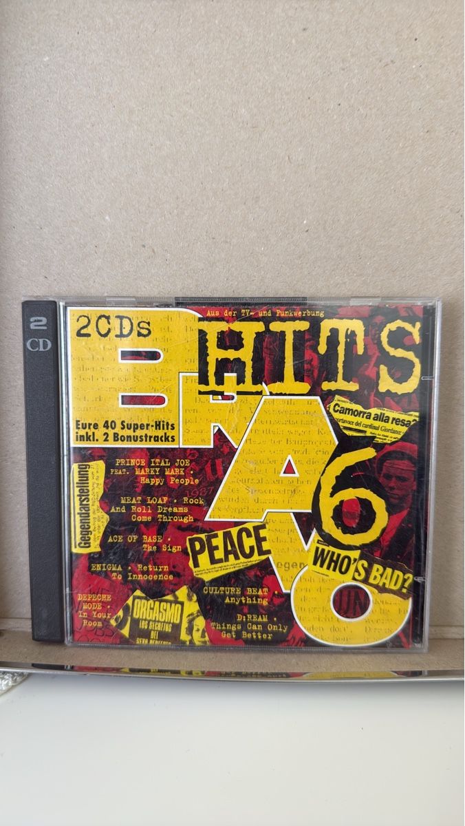 CDs: 2 CDs "Mega Hits 6" gebrauchter Zustand – D'occasion à Zuzwil SG par Boho-Style