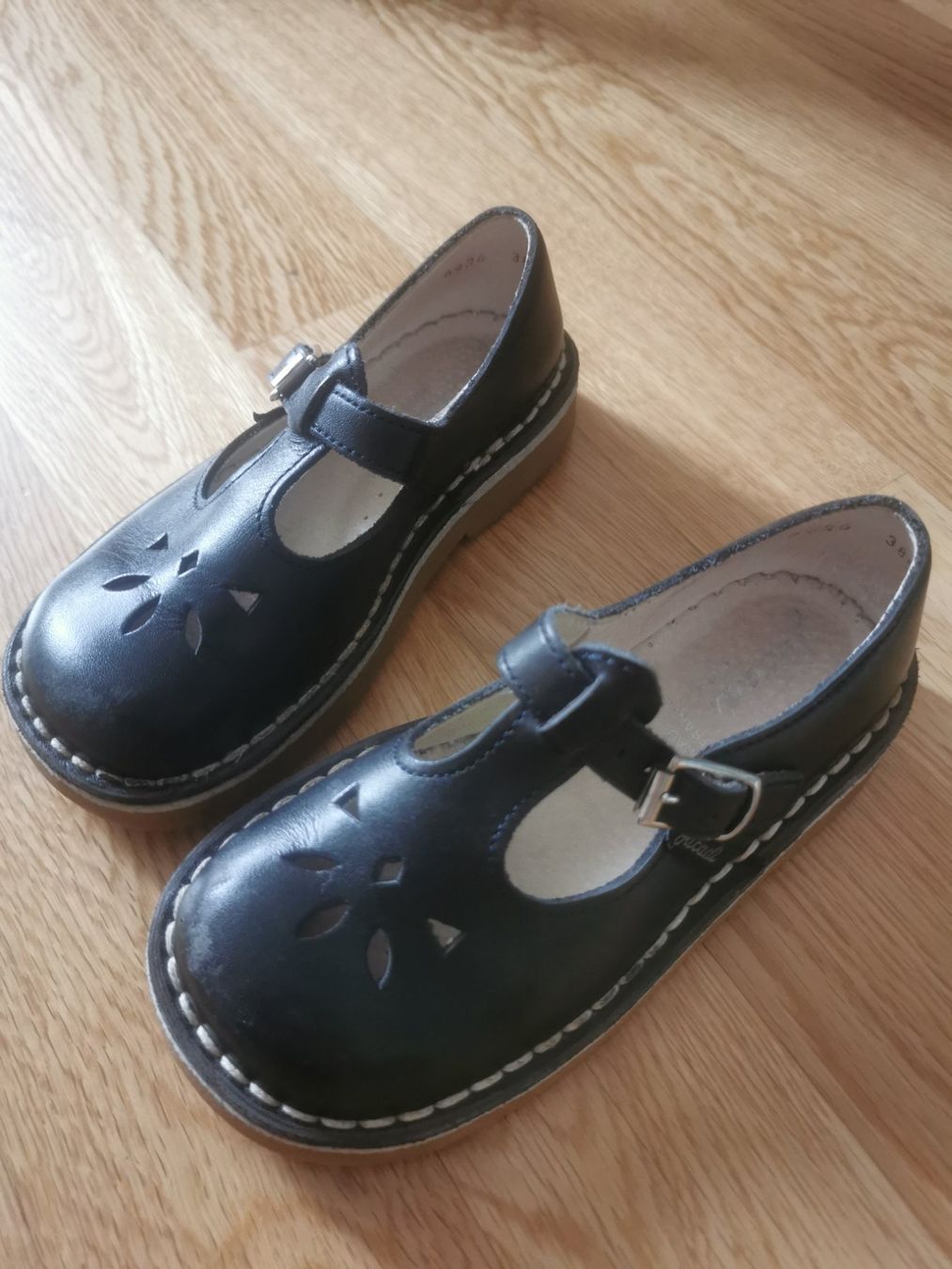 Jacadi Scarpe per ragazze: Jacadi Schuhe gr.26 – Usato da Zürich venduto da Simfa