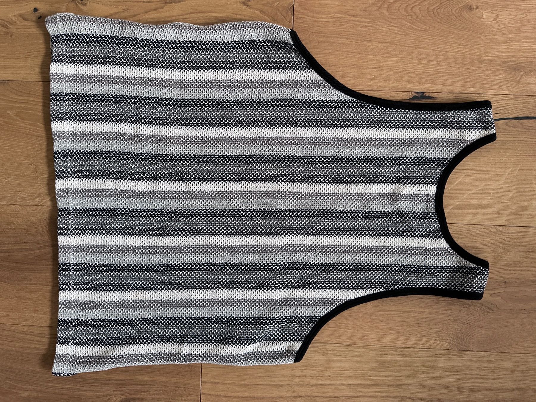 T-shirt: Supreme Men's Black and White Top – Nuovo (secondo la descrizione) da Toffen venduto da manimatter 3