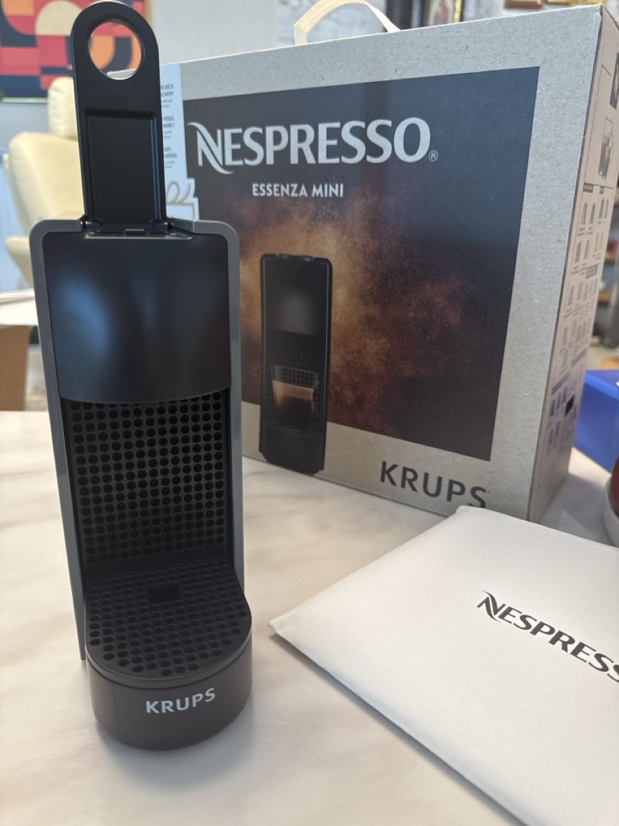 Krups Macchine per caffè & Macchine per espresso: Essencza mini- nespresso – Nuovo (secondo la descrizione) da Glattbrugg venduto da prod01 6