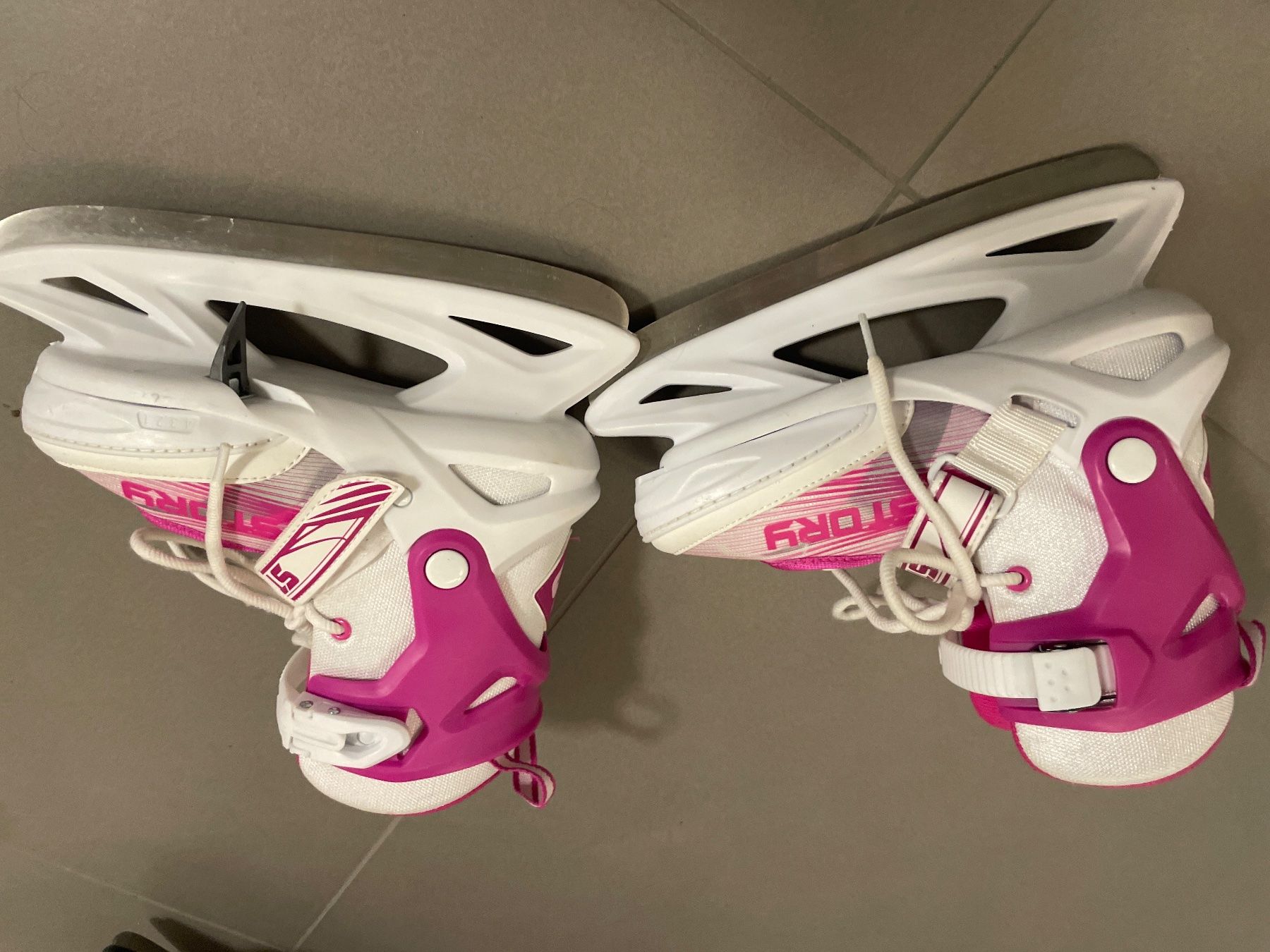 Pattini da ghiaccio: Pinke Schlittschuhe – Usato da Schwadernau venduto da Webtrics