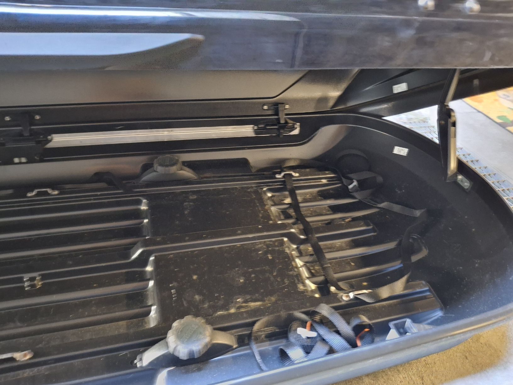 Thule Coffres de toit: Dachbox Thule Motion 800 schwarz gebraucht – D'occasion à Fislisbach par HurtiBrocki 3