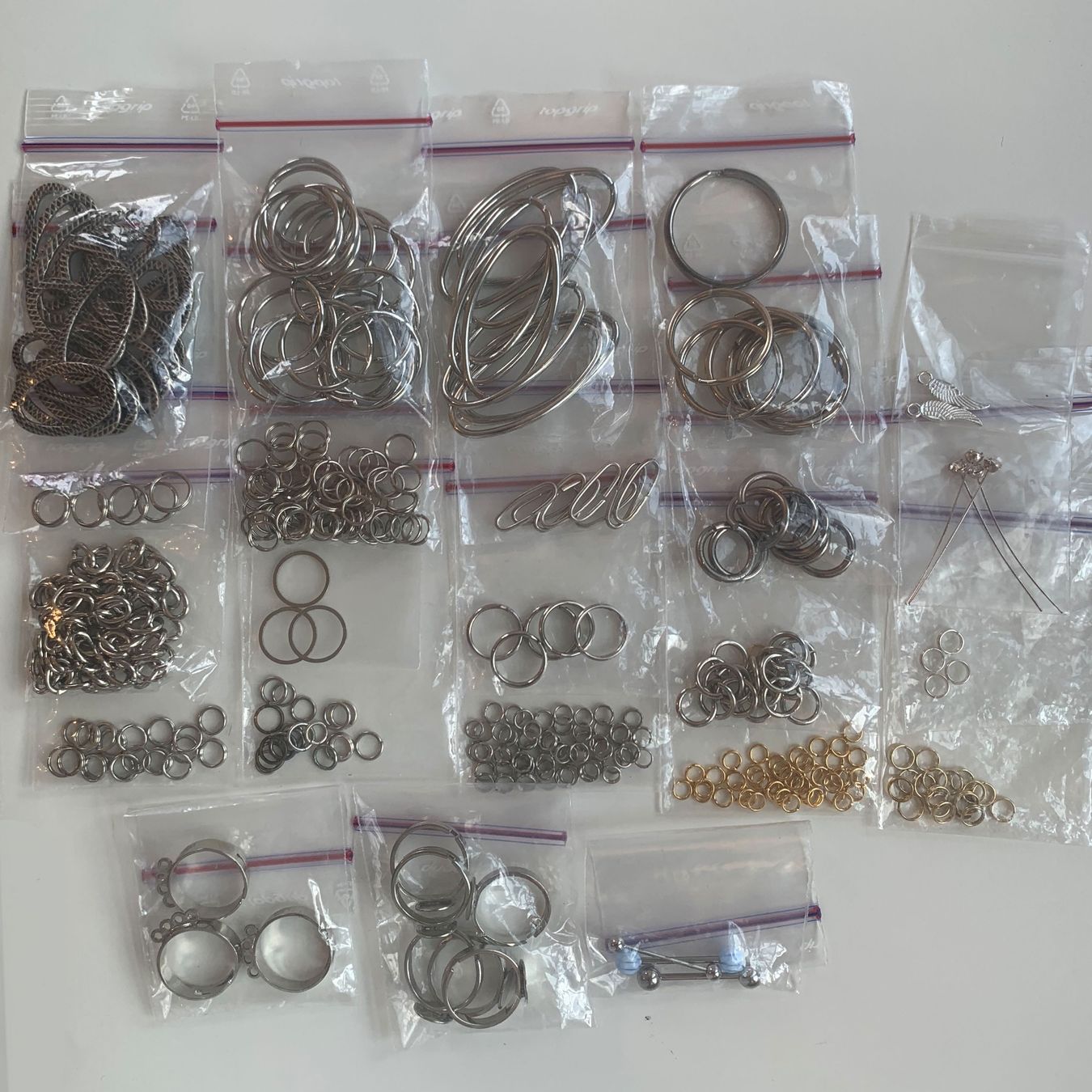 Altri gioielli: Mode Schmuck Material Set – Nuovo (secondo la descrizione) da Illnau venduto da PS62