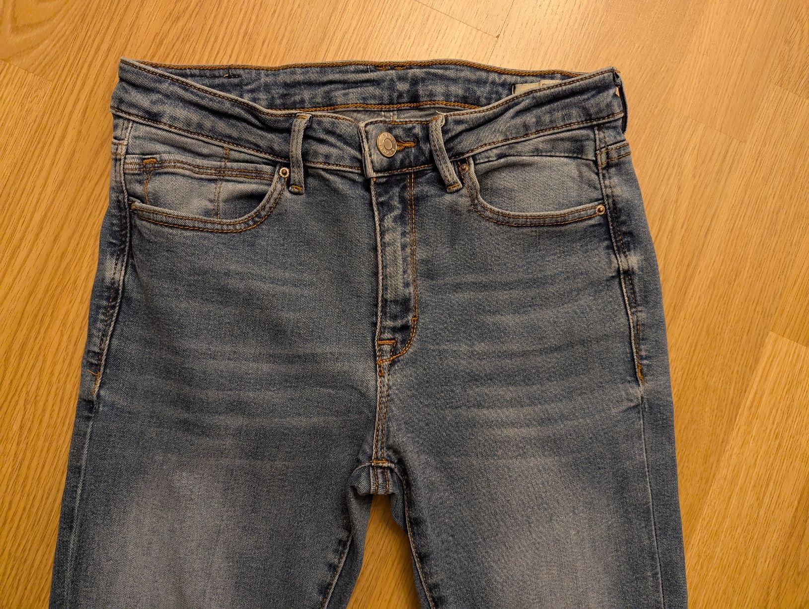 Esprit Jeans: jean esprit skinny 28/30 – Gebraucht aus Montreux von dem_gyt9 3